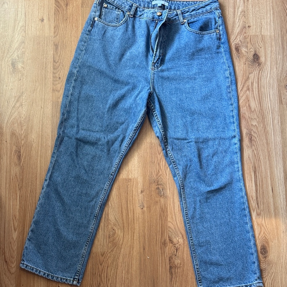 Courtney Grow x antonio Melani collab